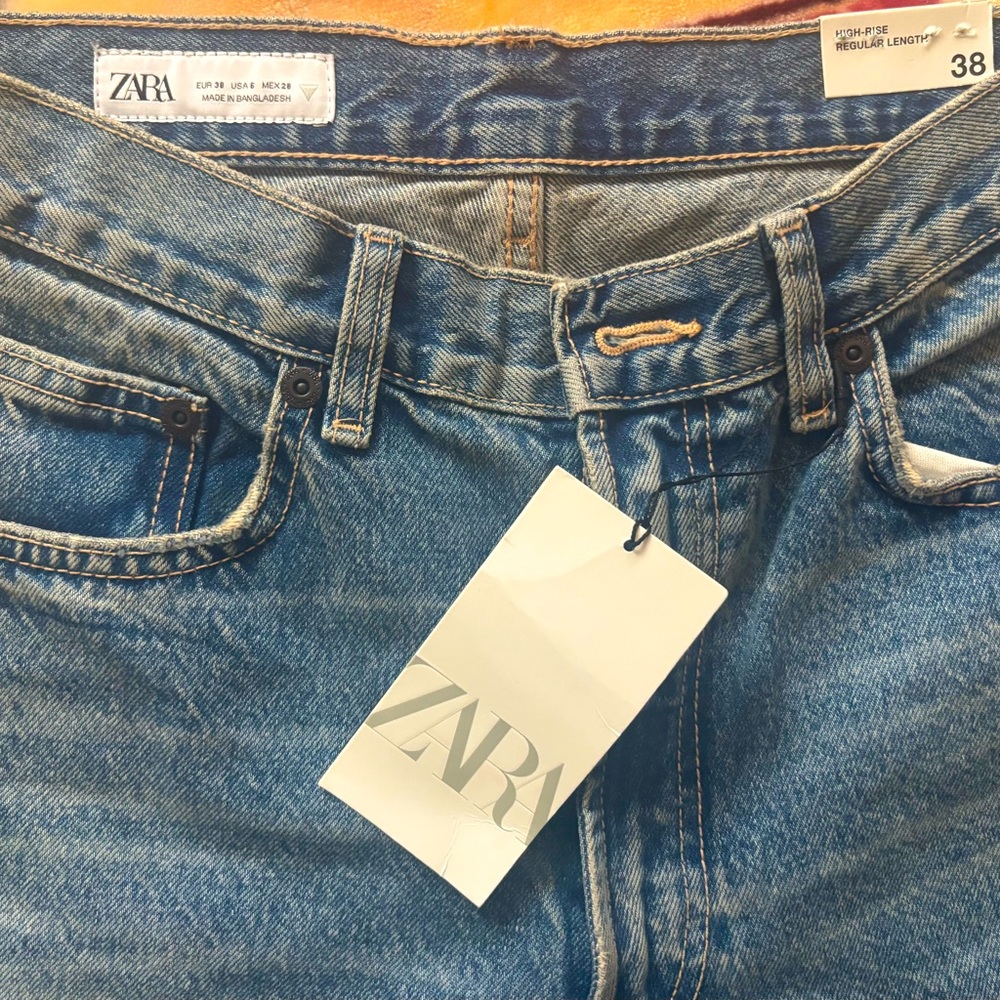Zara Straight Fit Blue Jeans